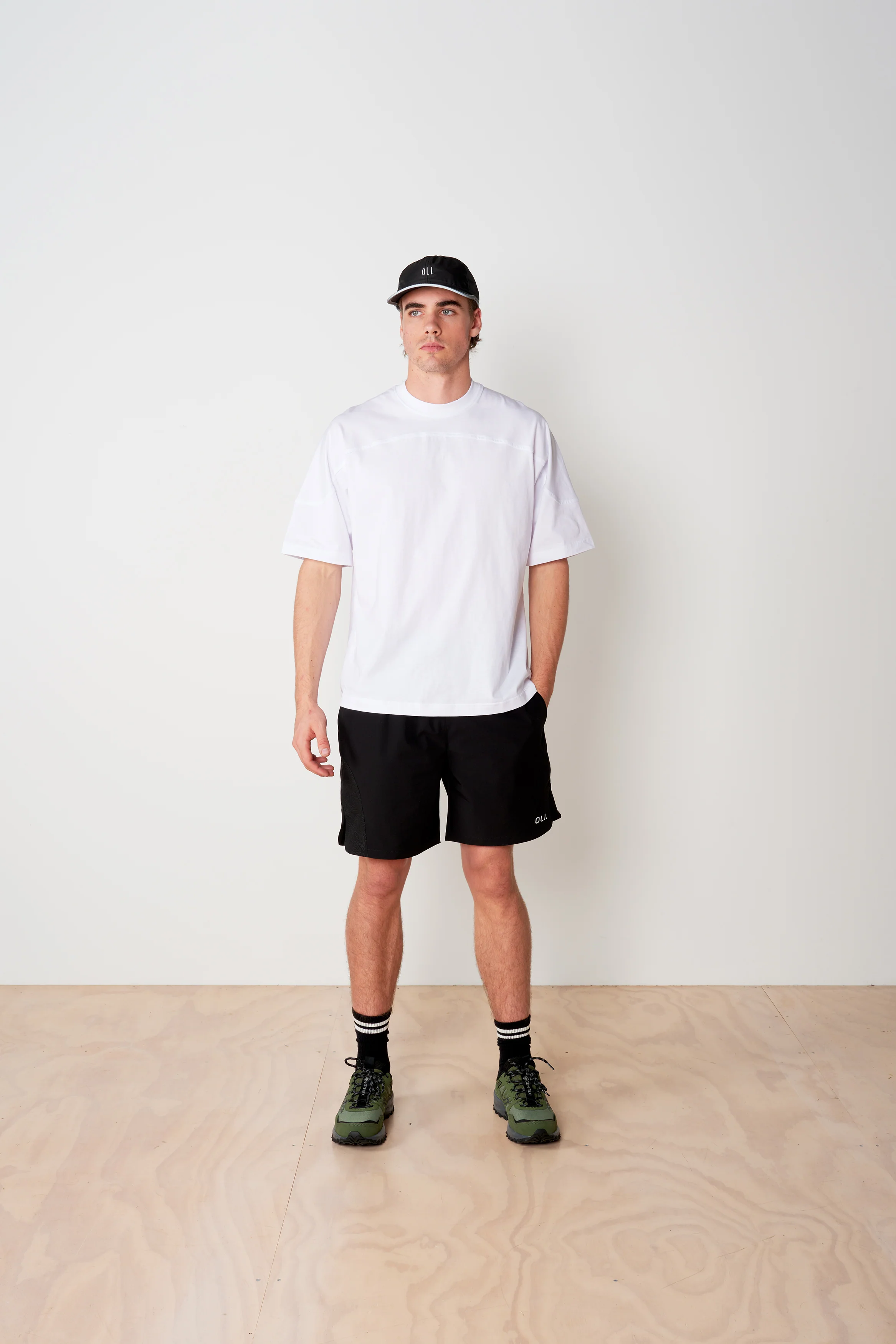 Active Box T - White - Image 3