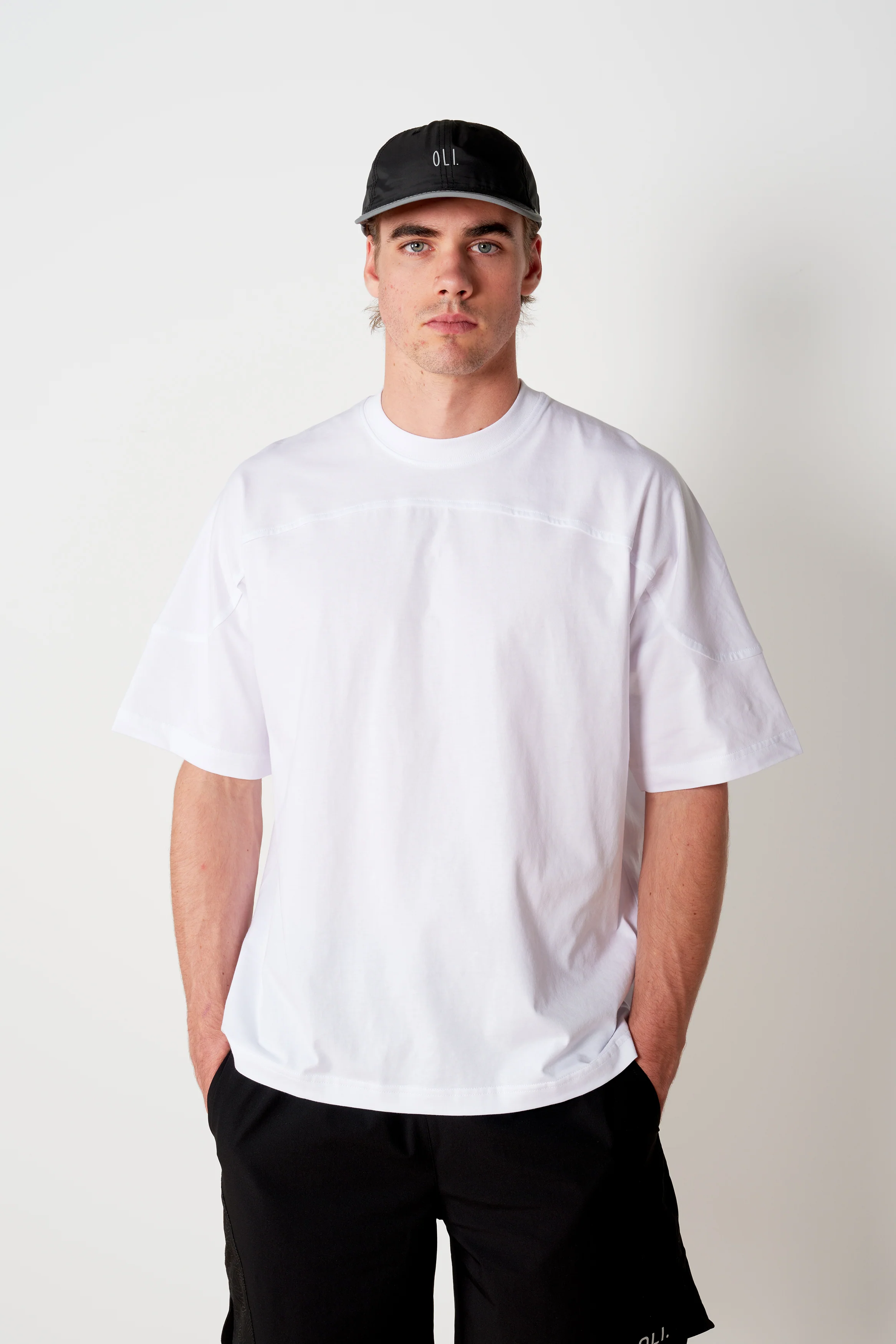 Active Box T - White - Image 5