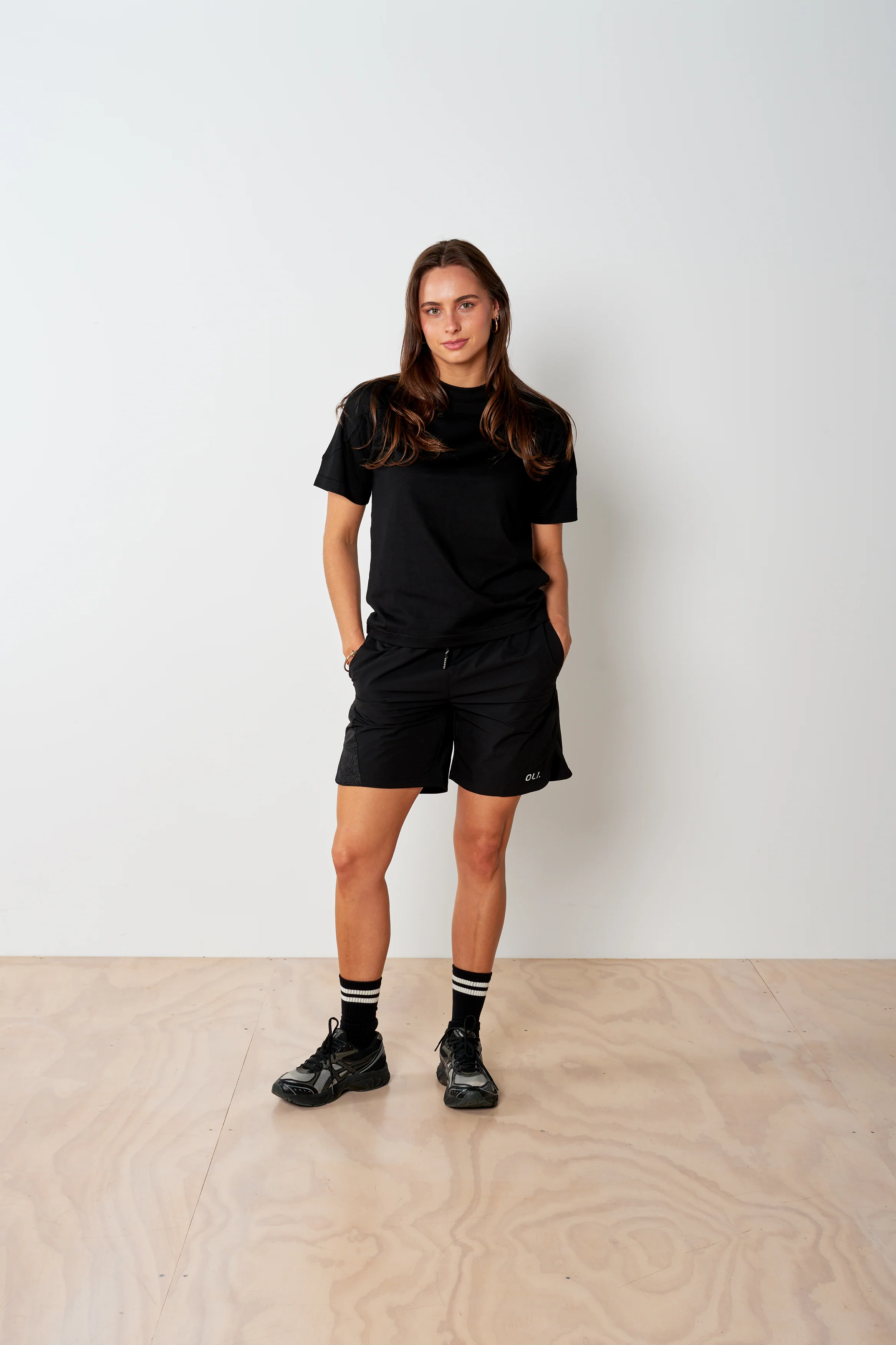 Active Classic T - Black - Image 3