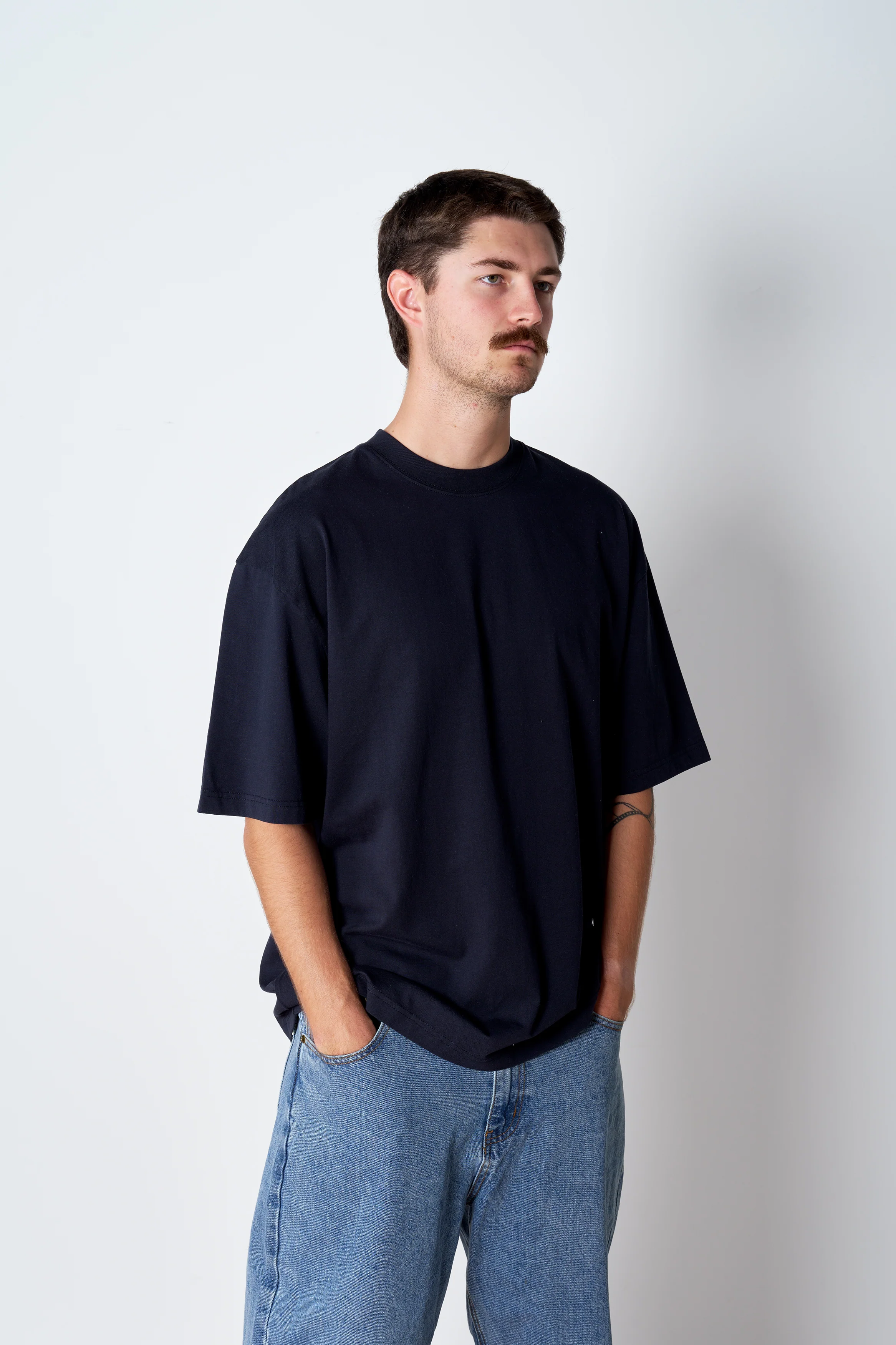 Box T - Navy - Image 4
