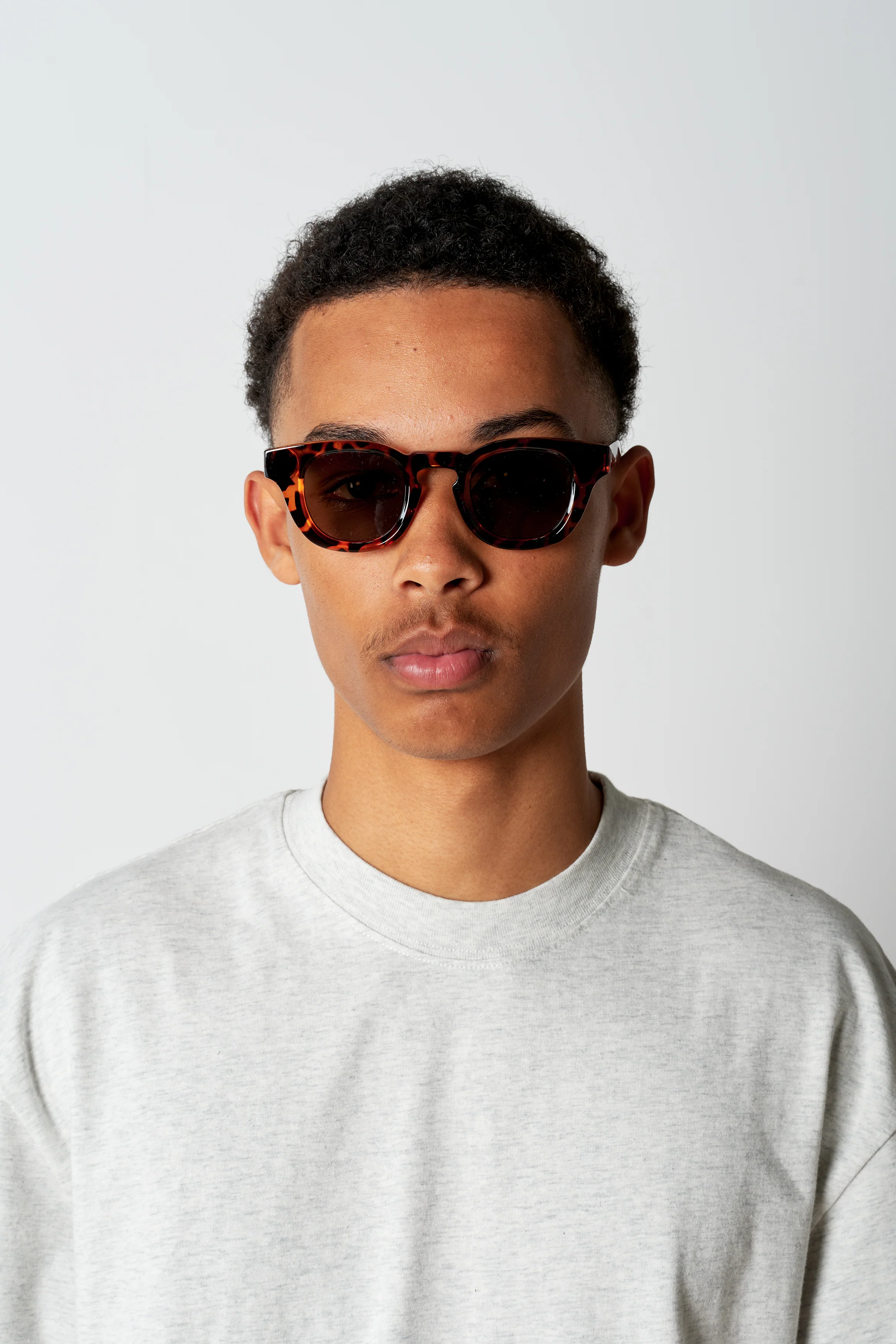 Classic Frame - Tortoiseshell - Image 5