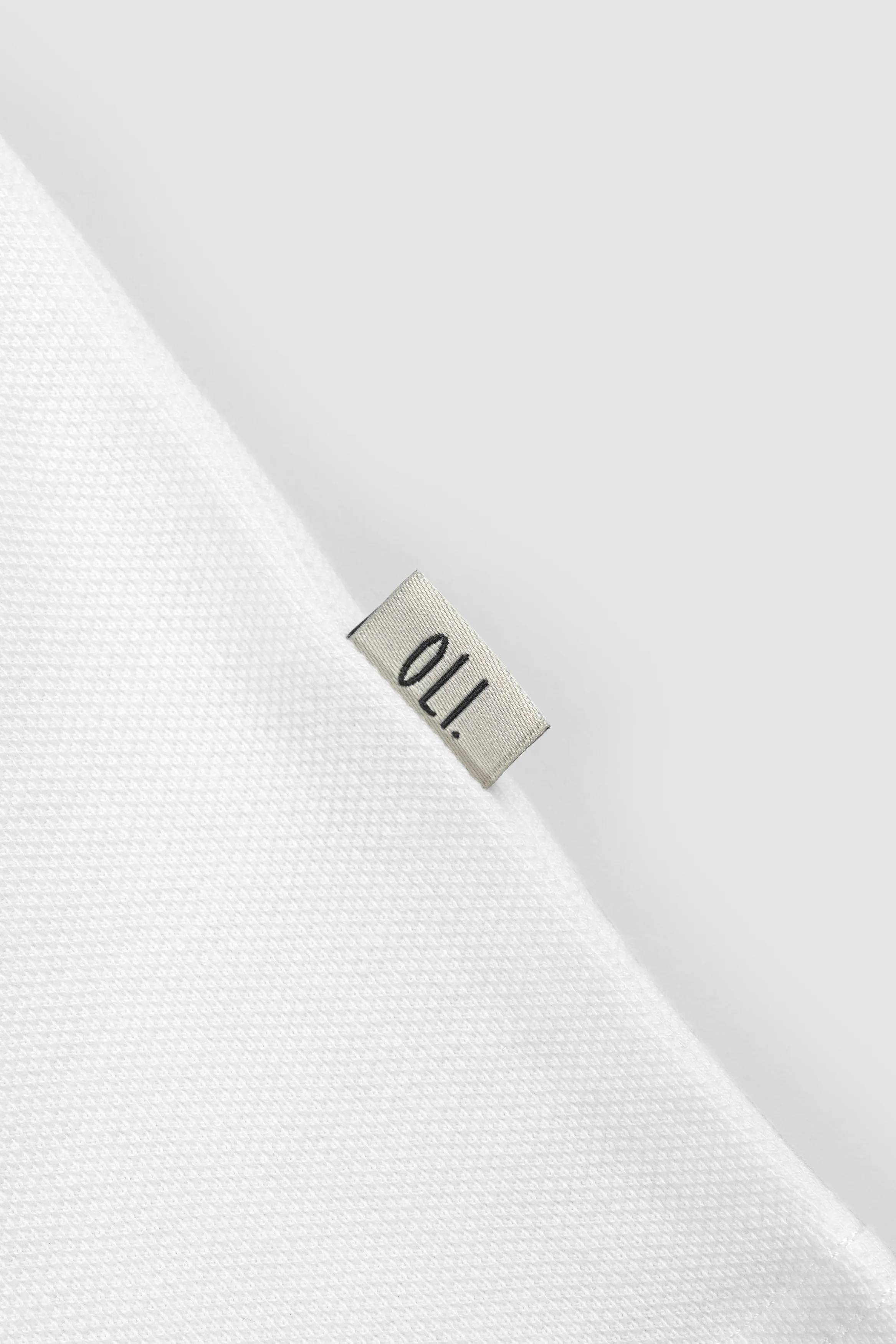 Contrast T - White - Image 7