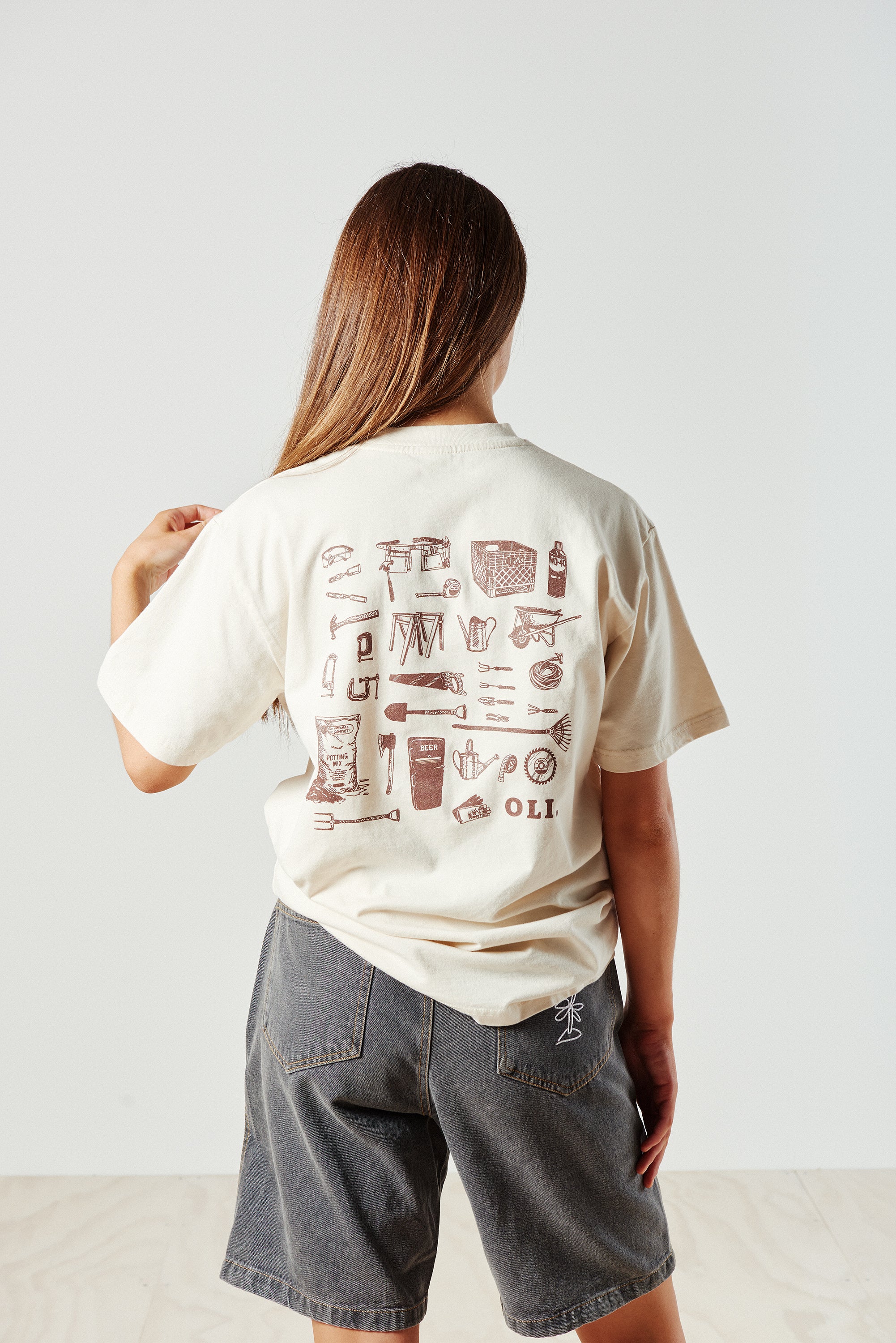 Garden Shed Back Print T - Butter - Image 10