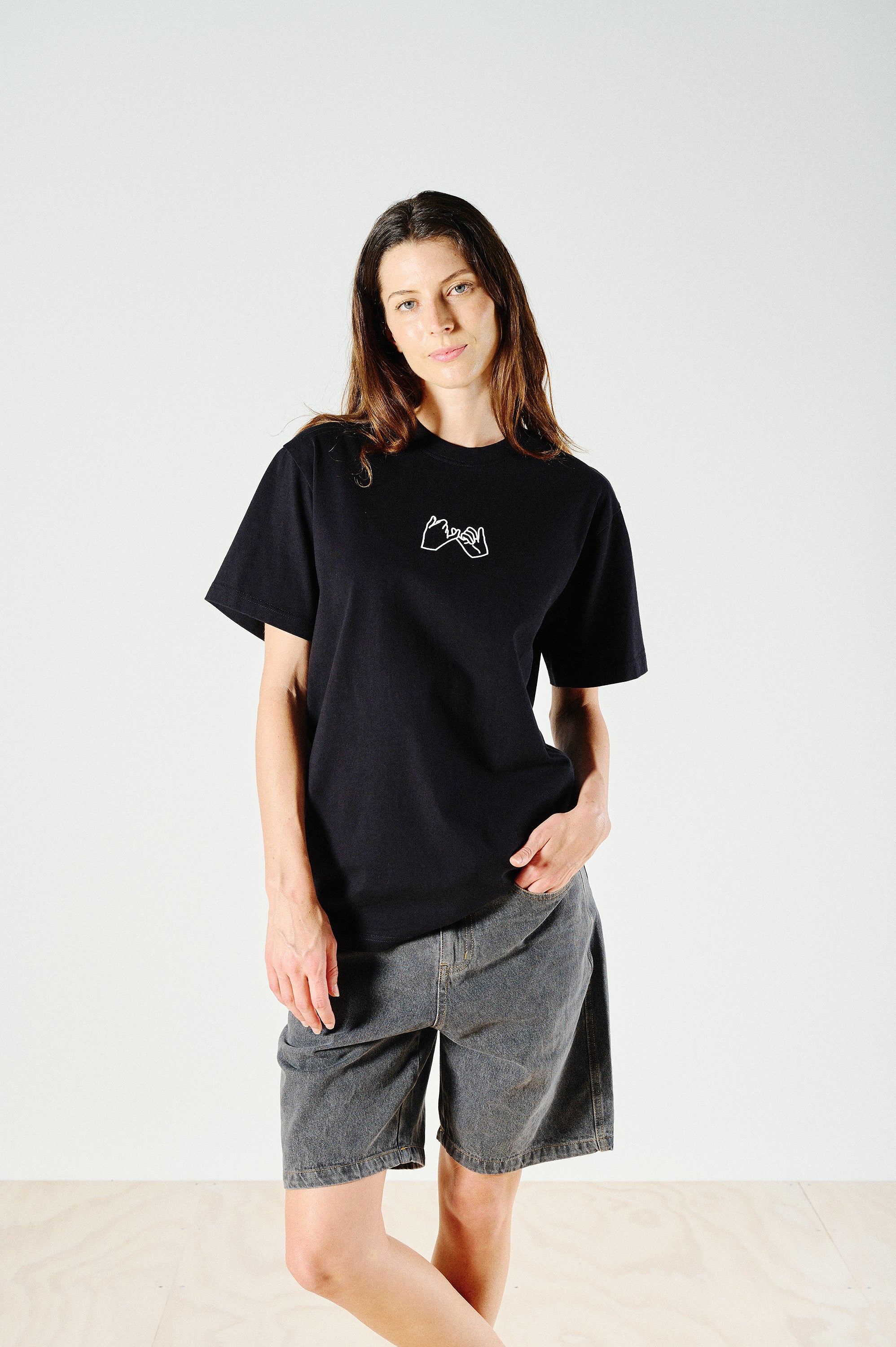Pinky Promise T - Black - Image 4