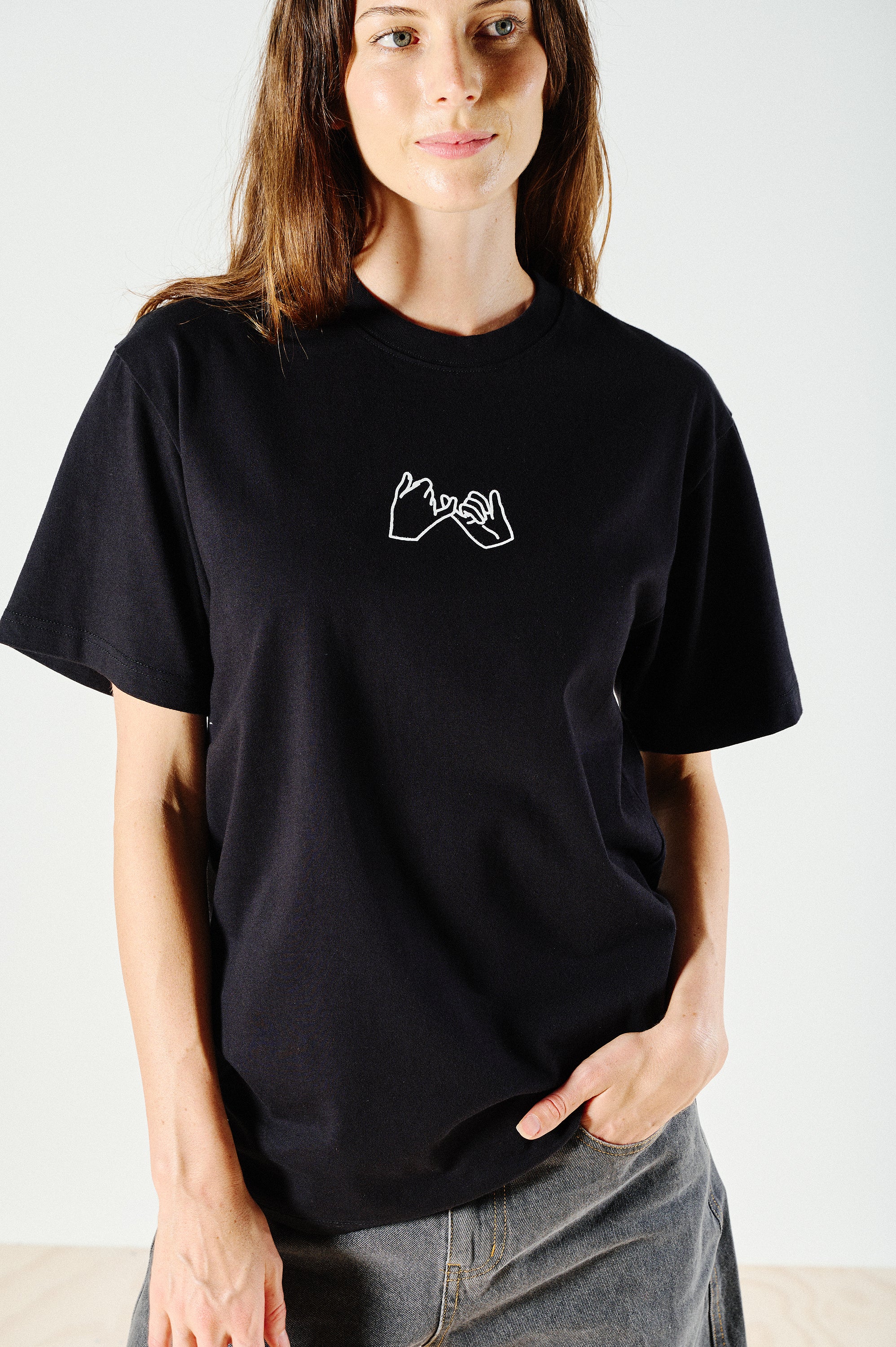 Pinky Promise T - Black - Image 5