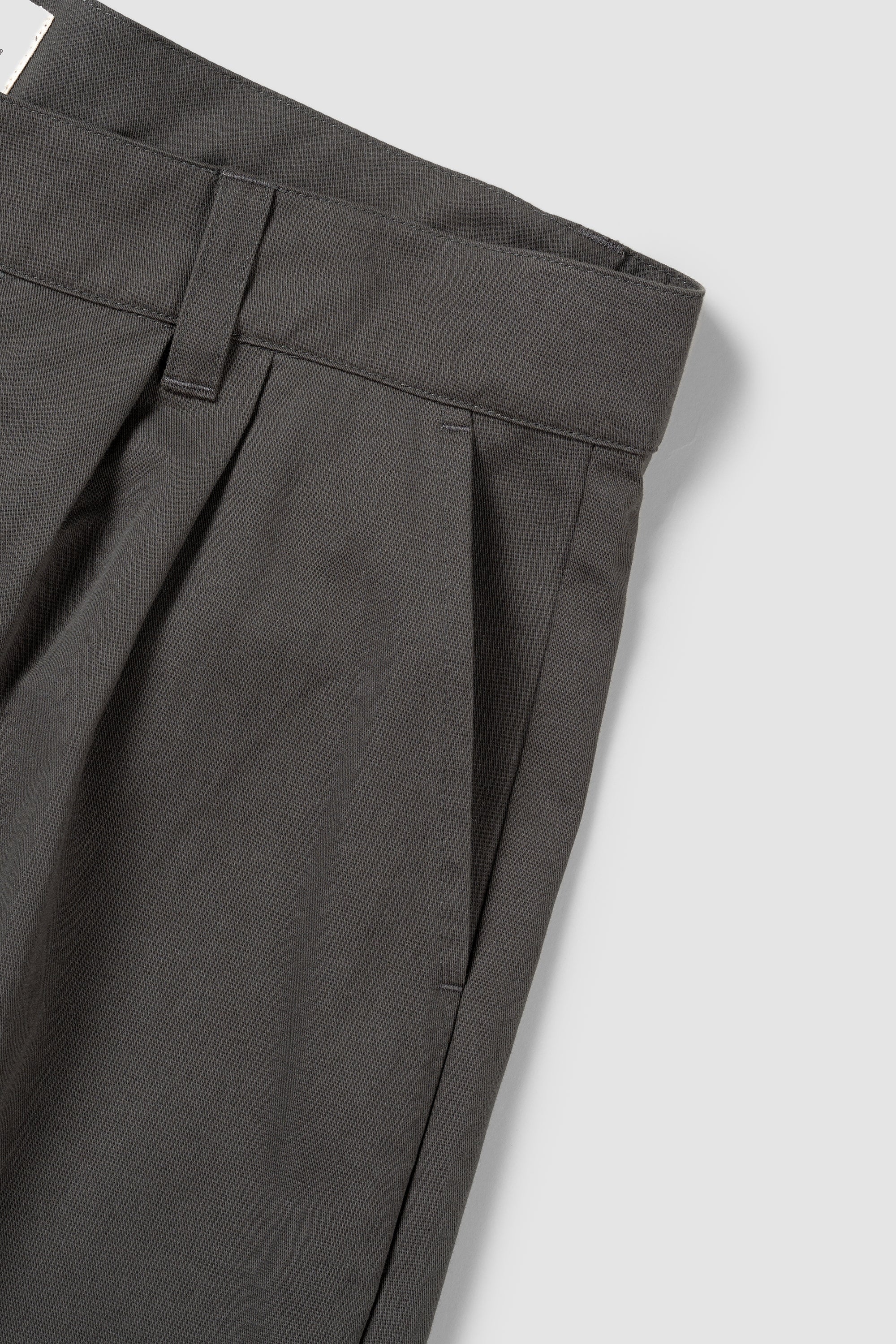 Original Pleated Short - Grey - Image 10