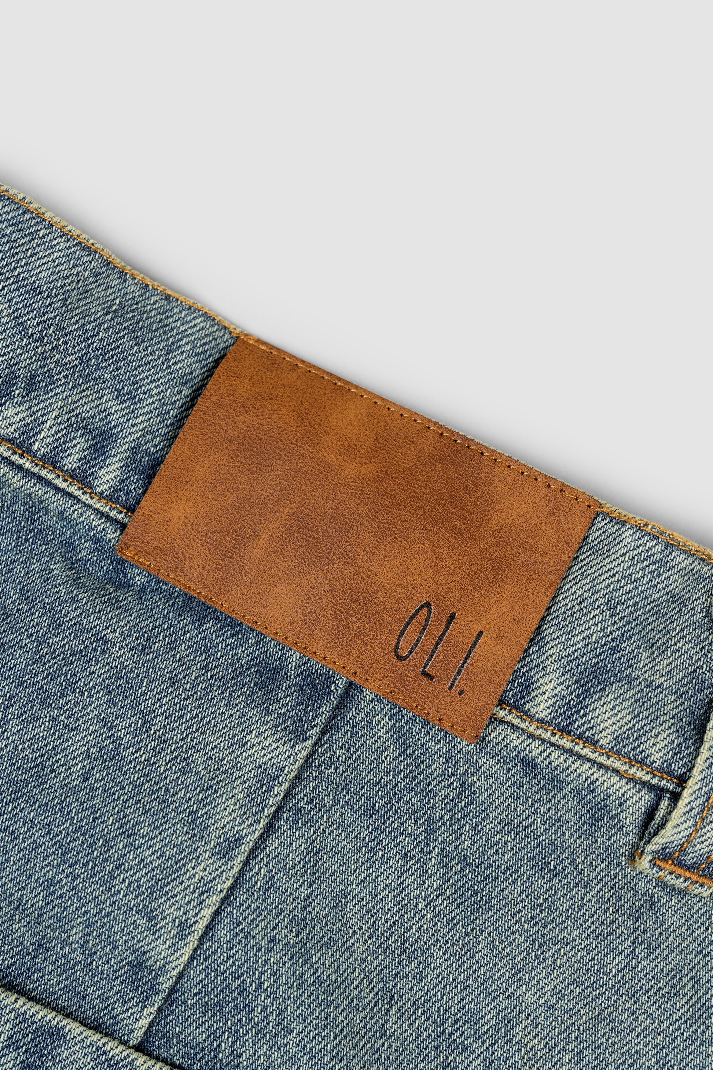 Pleated Denim Short - Coffee Wash - Image 11