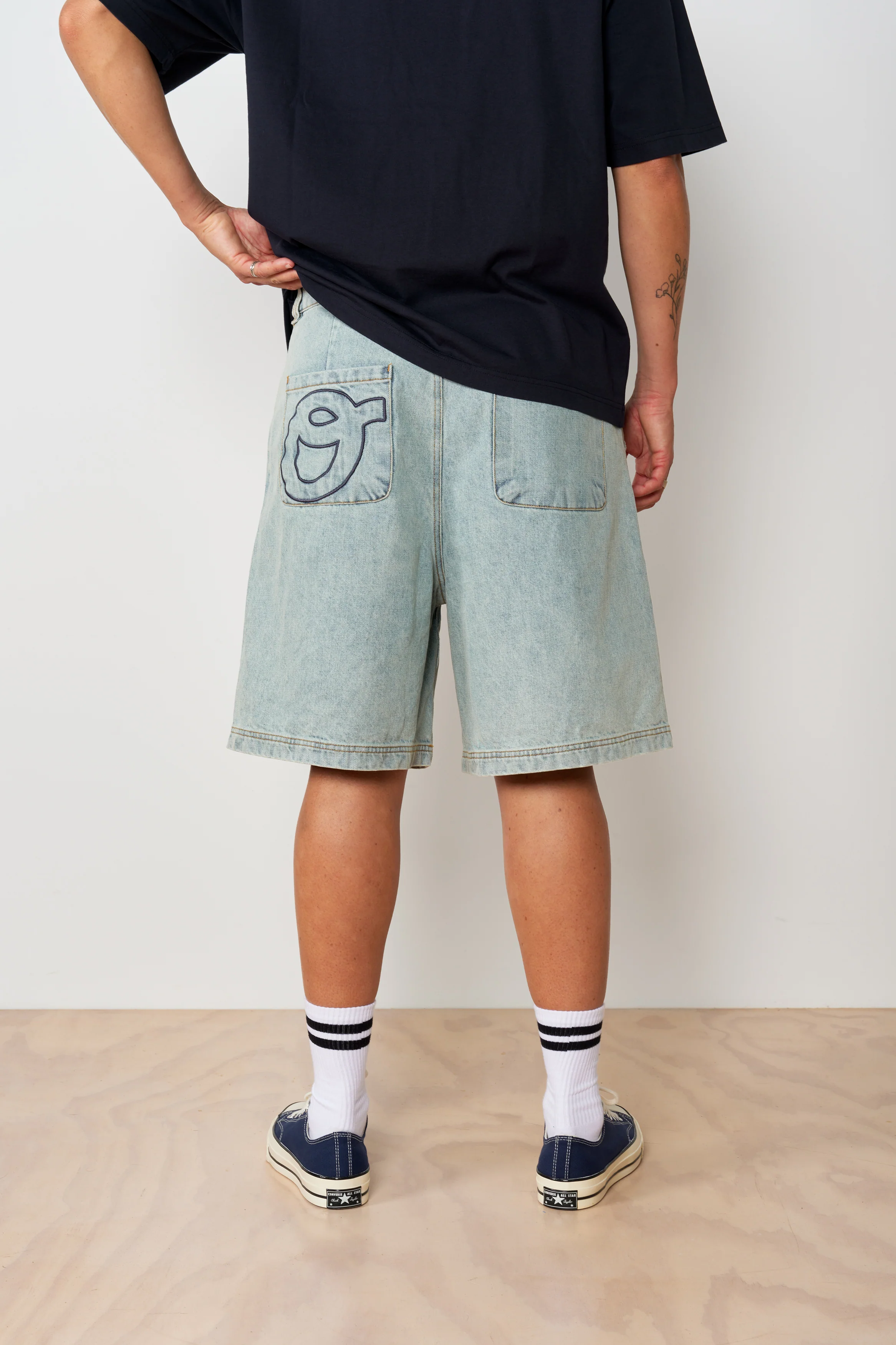 Pleated Denim Short - Washed Blue - Image 5