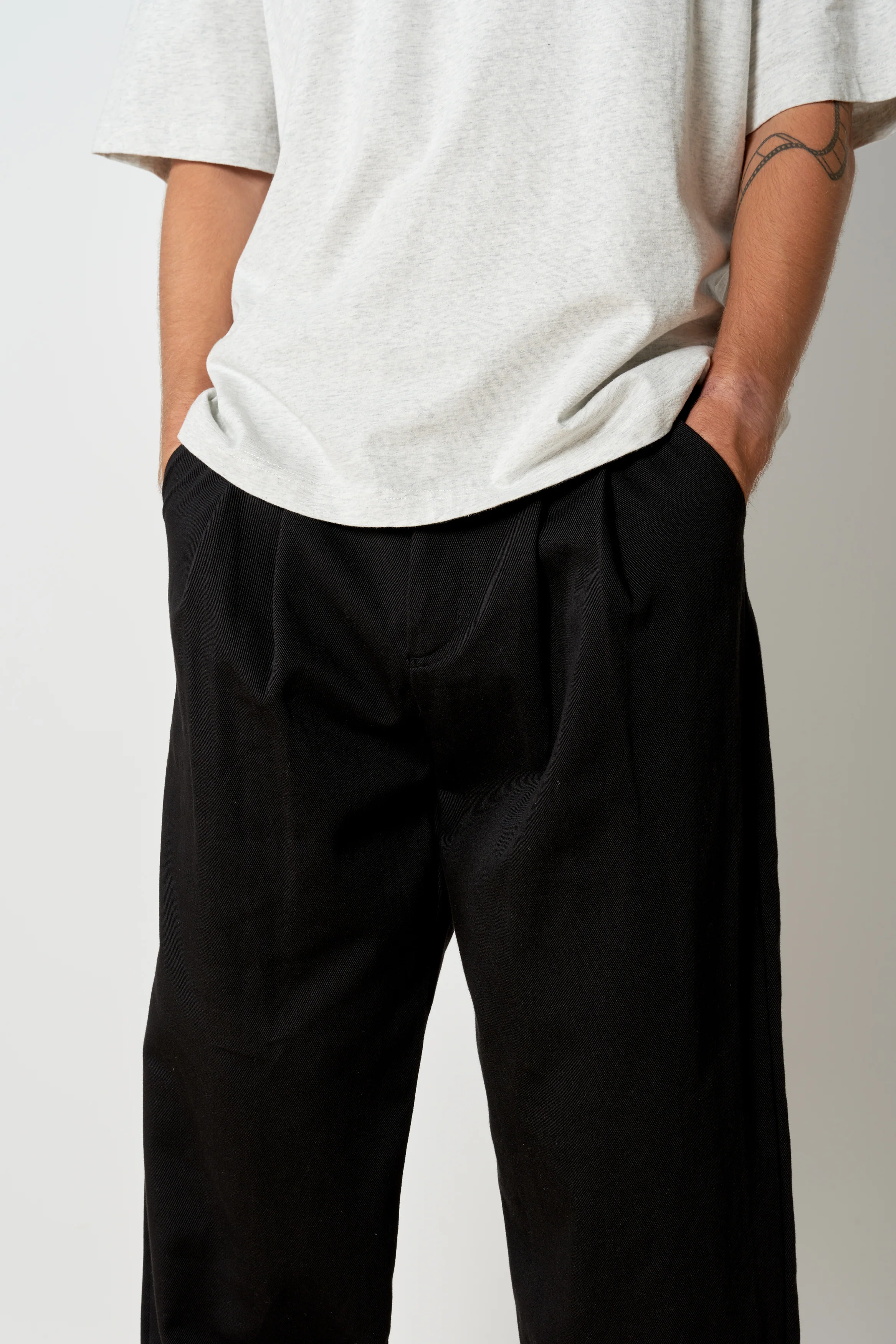 Pleated Pant - Black - Image 7