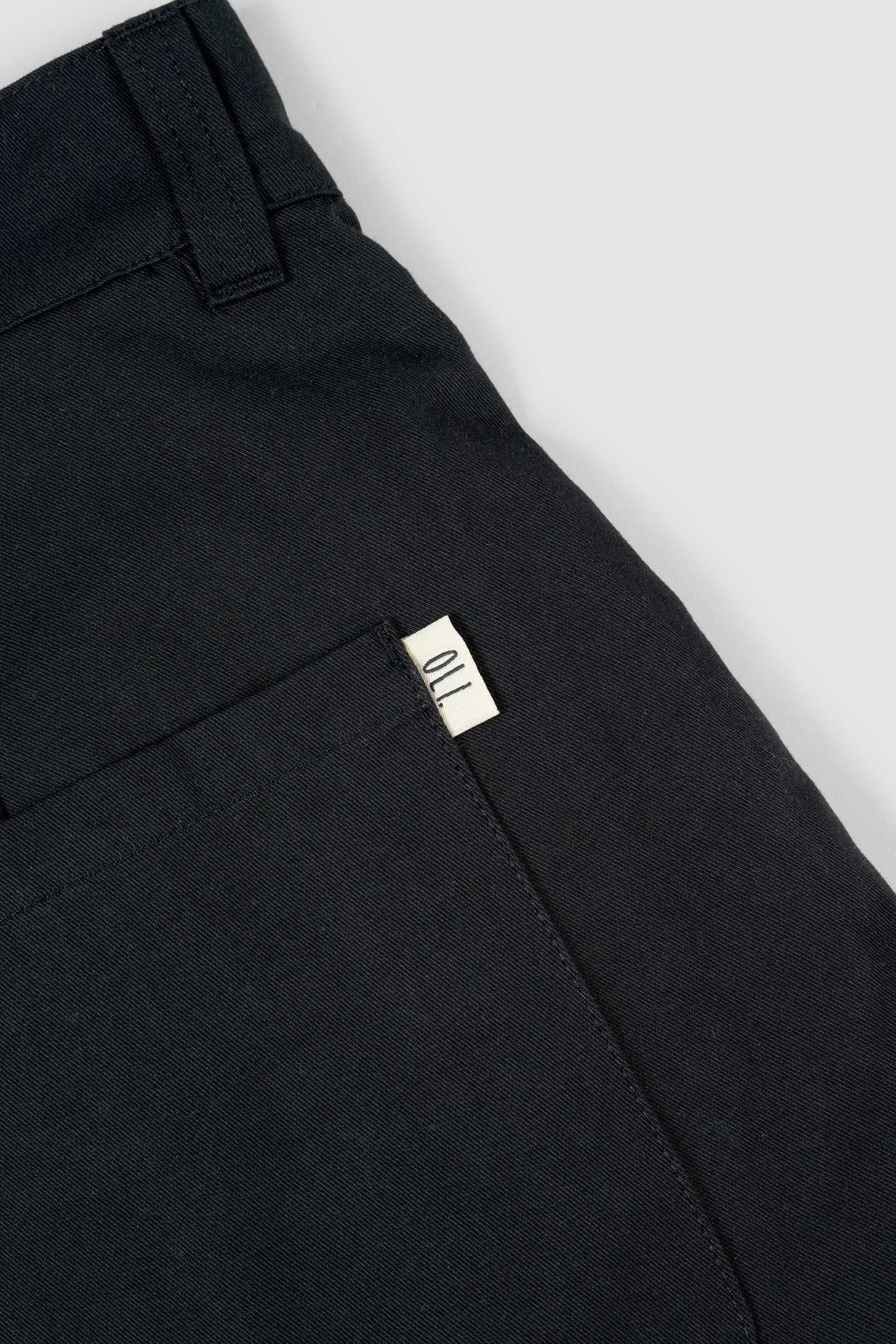 Pleated Cotton Short - Black - Image 11