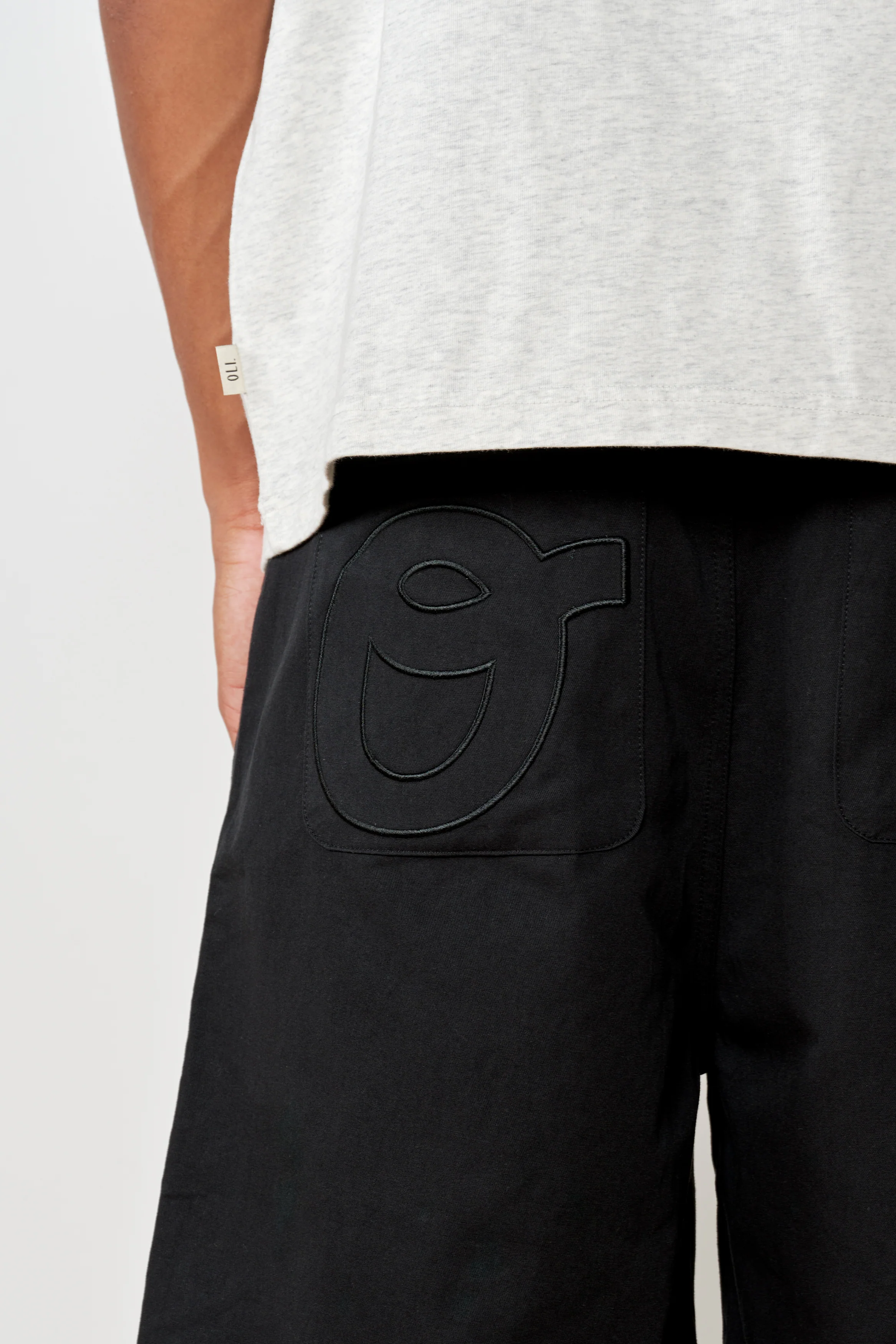 Pleated Cotton Short - Black - Image 6