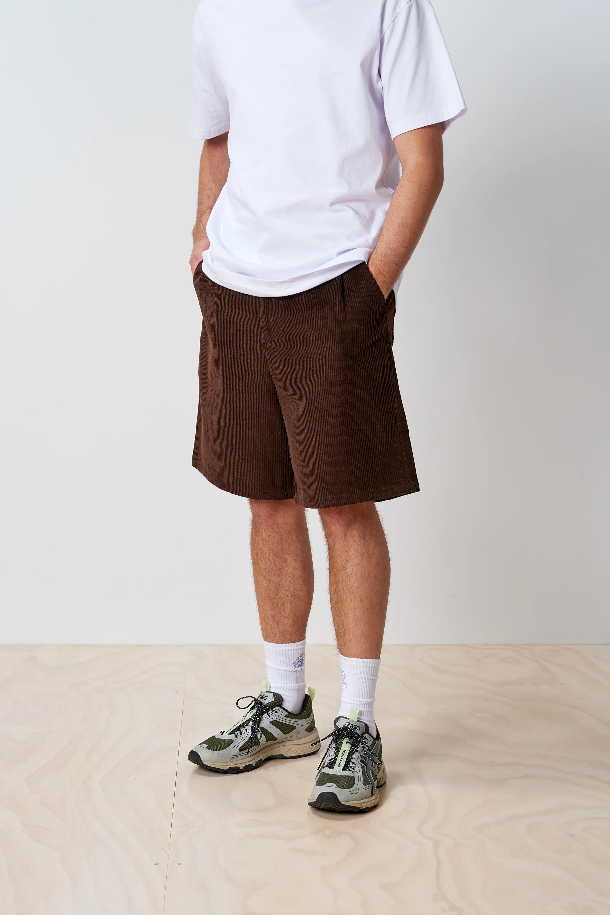 Pleated Short - Choc Cord - Image 4
