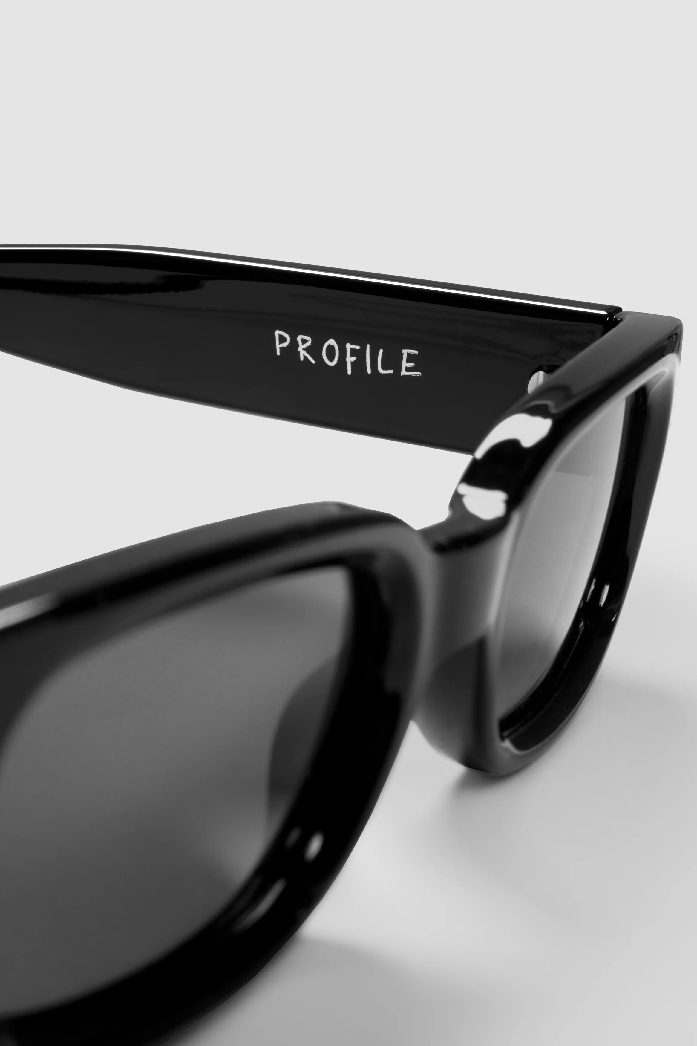 Profile Frame - Black - Image 8